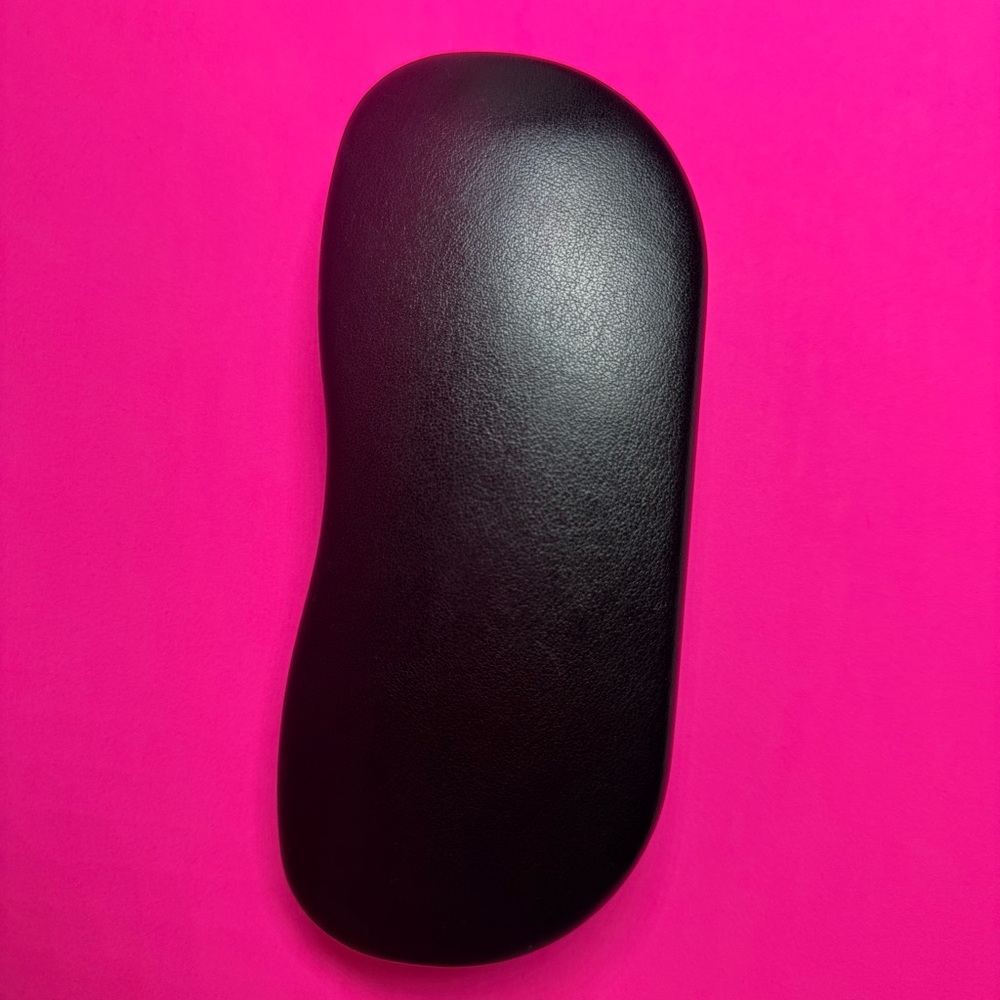 Ray-Ban Hard Shell Sunglasses Case – Black Clamshell Style - Picture 4 of 4